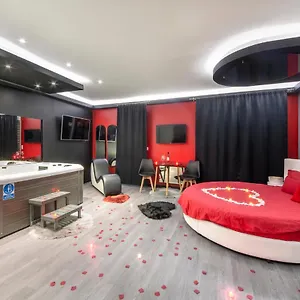  Appartement Secret Night France